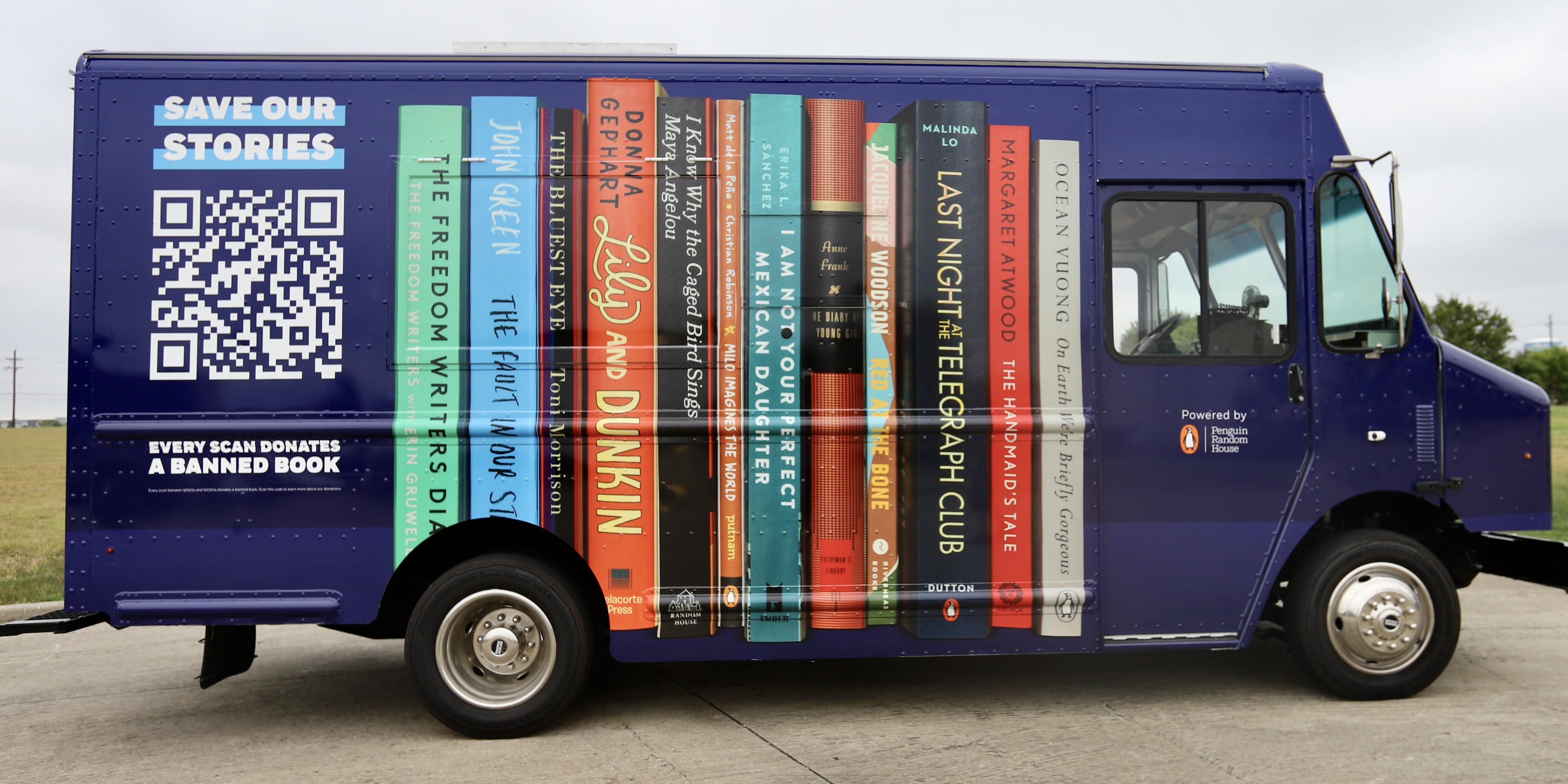 Truck decorated with books from banned lists